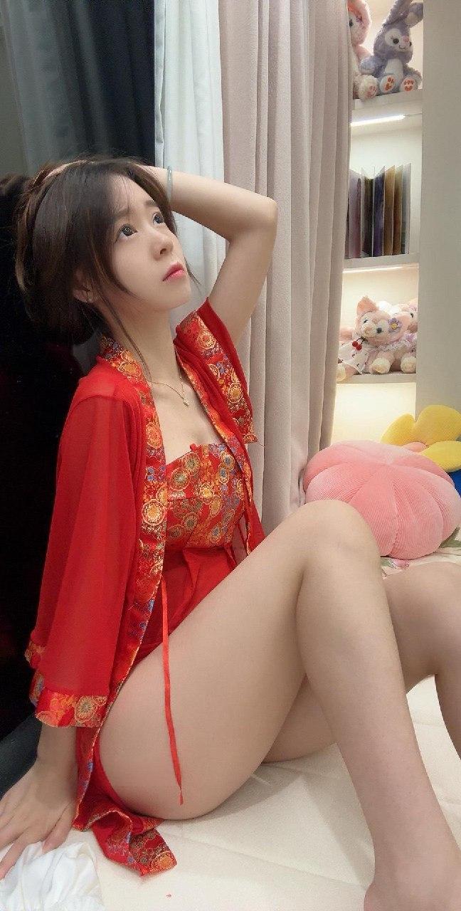 七七仙女 – 红色睡裙【22P】